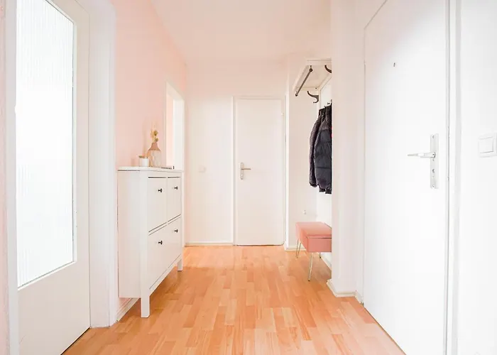 Modern~5*location~home Office~netflix~free Parking *